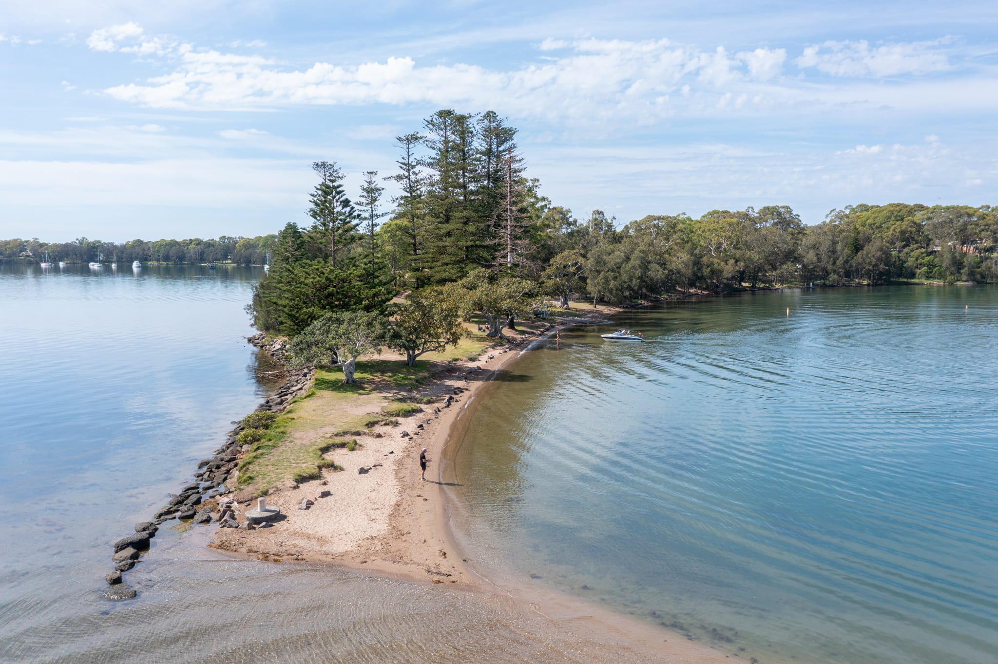 25697_Aerial view of foreshore erosion prior to the rehabilitation project