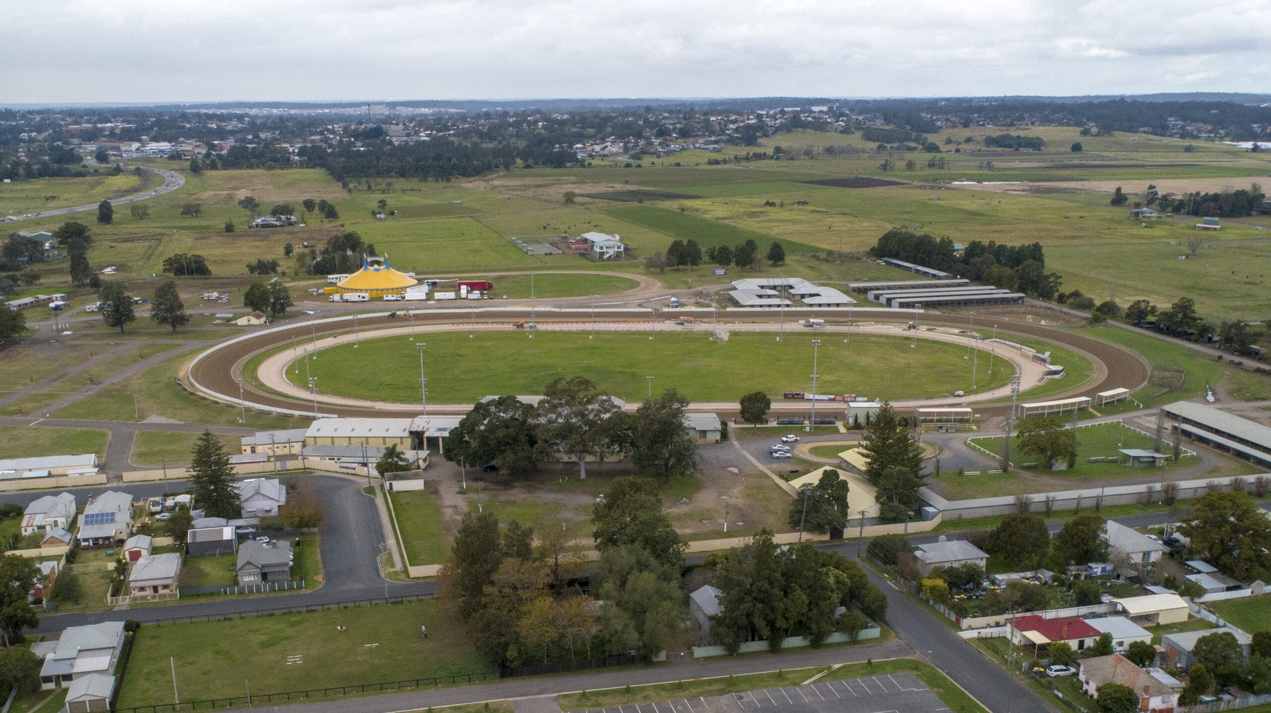 27386_Maitland Showground