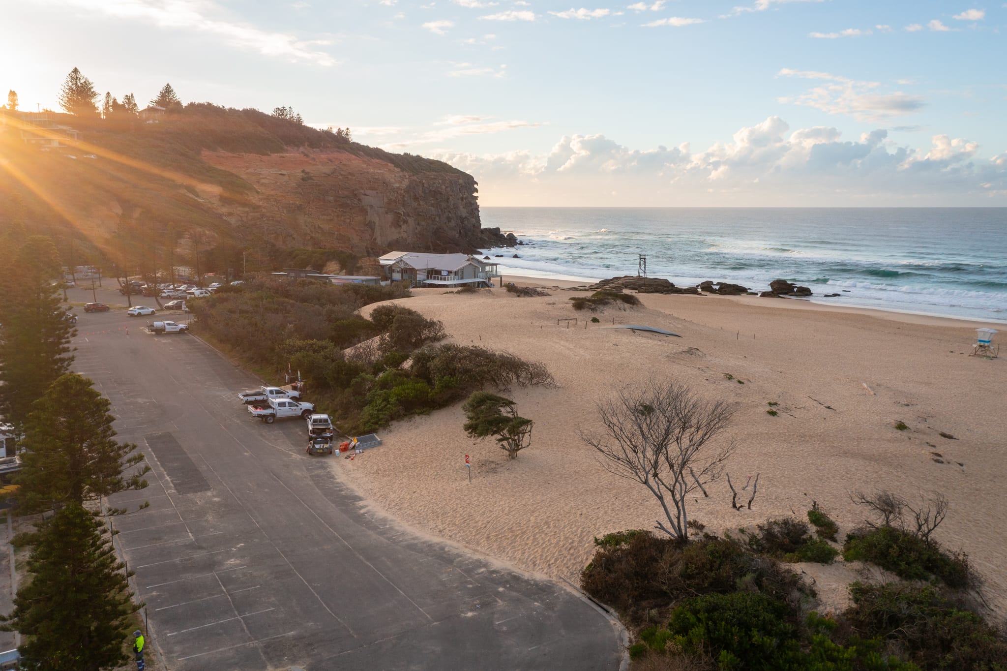 27514_Aerial view of the dunes showing the intrusion of sand in the car park