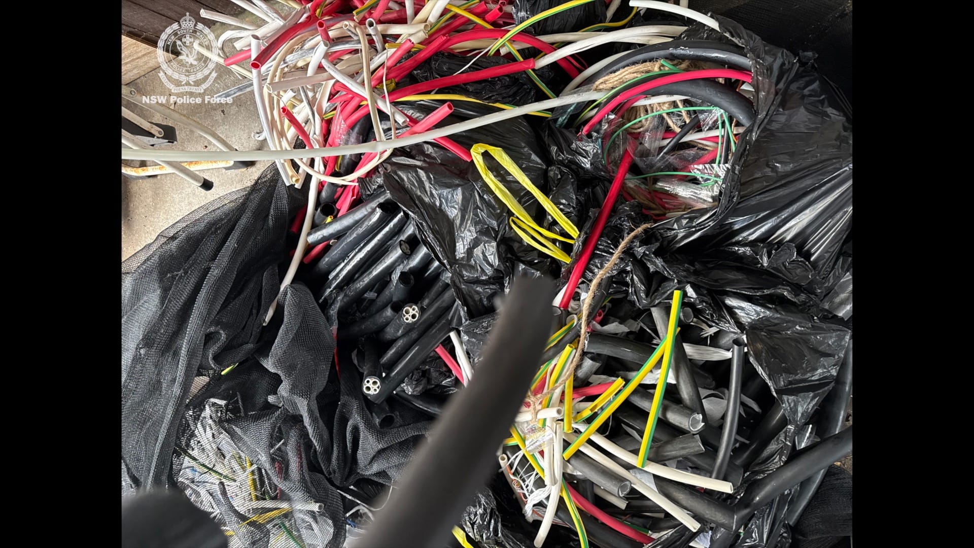 ev-charger-theft-3