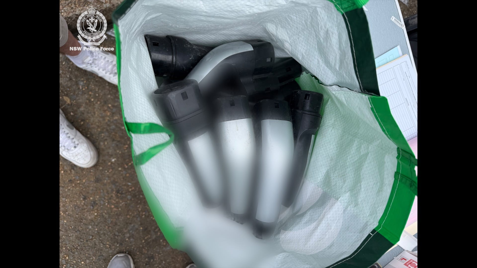 ev-charger-theft-4