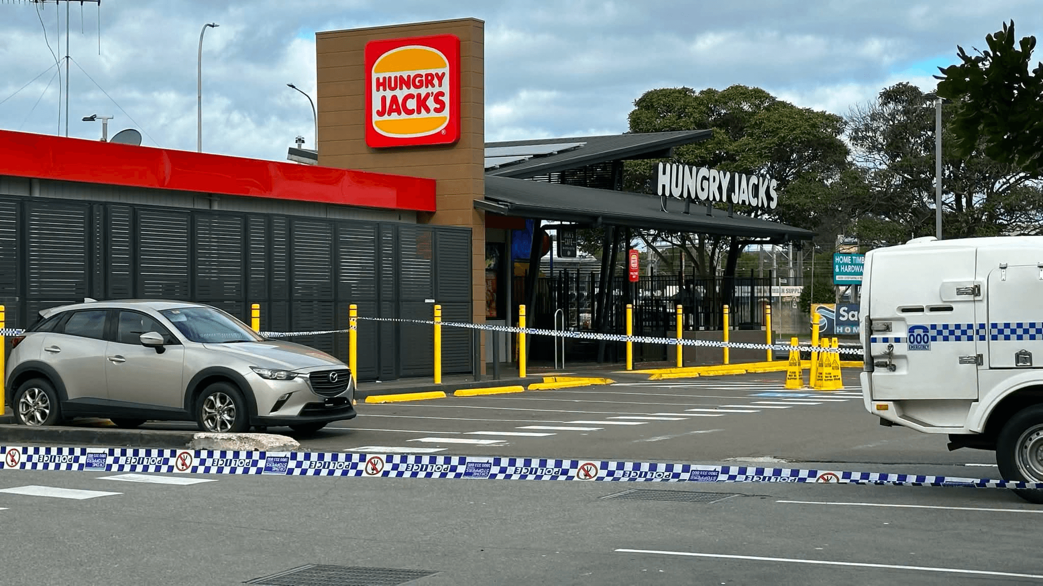 hungry-jacks-broadmeadow-3