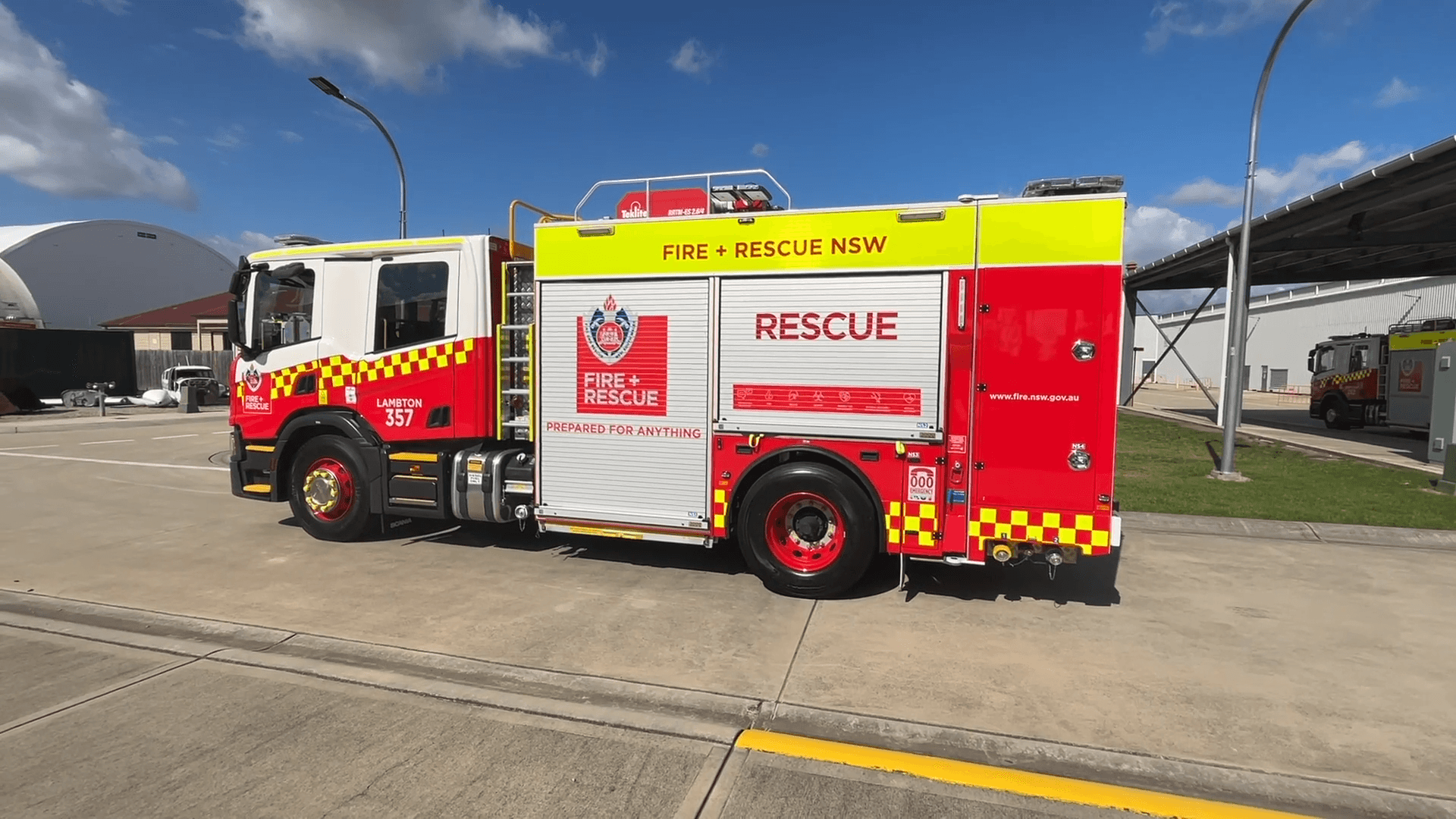 new-lambton-fire-and-rescue-pumper