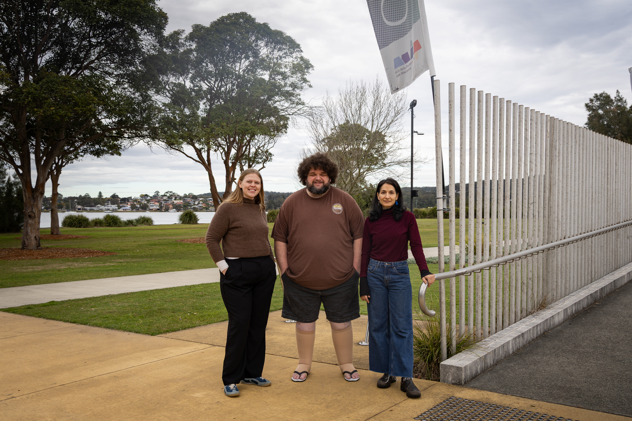 31274_Artists Georgia Hayward and Prita Tina Yeganeh with astrophysicist Peter Swanton ahead of Darkness in 589