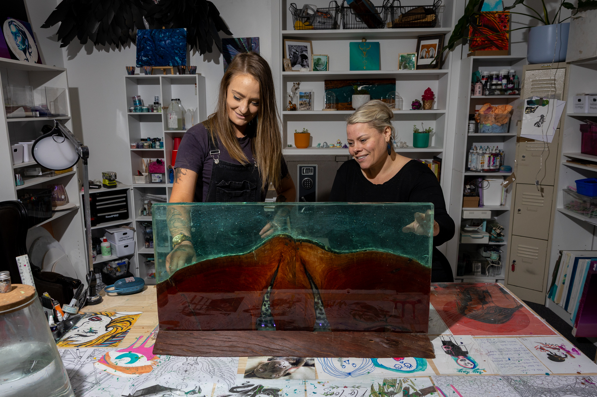 31678_LMCC Cultural Projects Curator Charlotte Hilder and Artist Taylah McDonald with her Mt Sugarloaf-inspired artwork