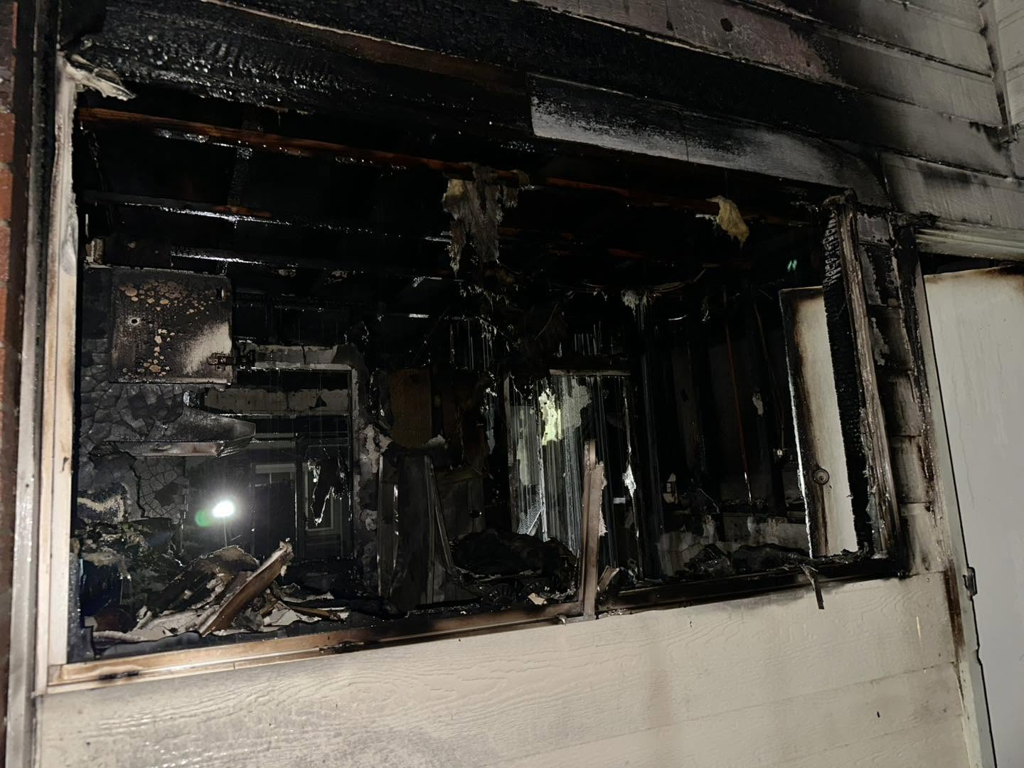 mayfield-townhouse-fire3