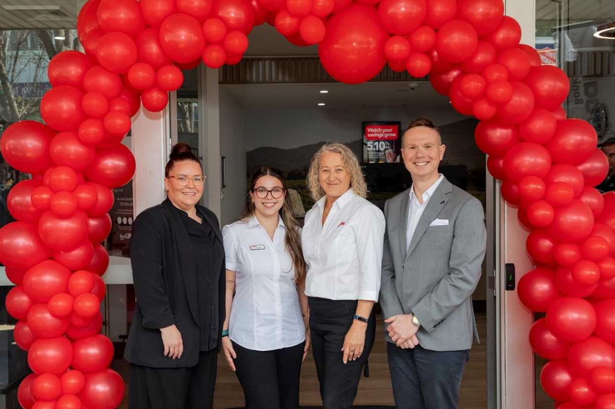 the-mutual-bank-team-l-r-stacey-wakeman-cessnock-branch-manager-aishnn-iuliano-team-member